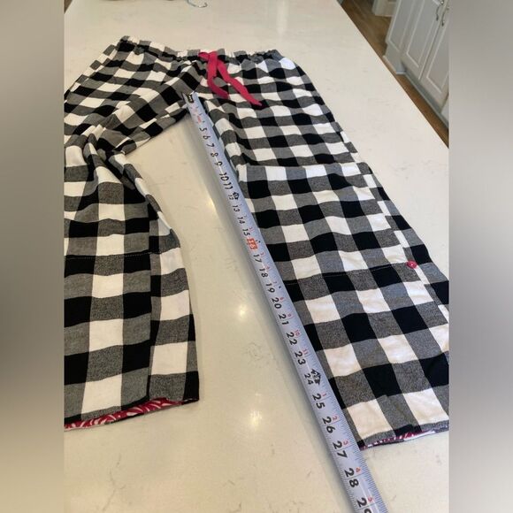 World Market 100% Cotton Flannel Buffalo Plaid Reversible Roll Up Lounge Pants - Picture 6 of 10